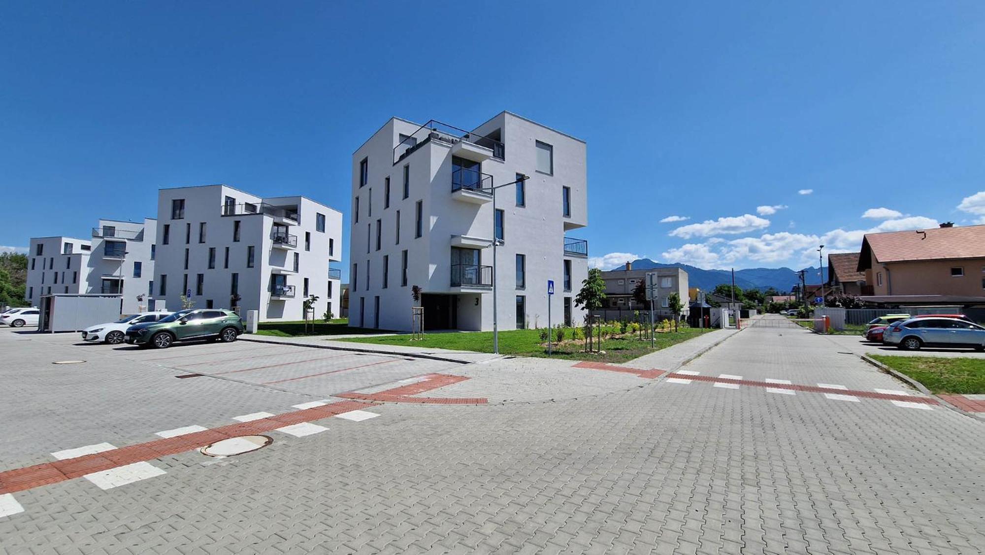 Hillshome - 84M2 Moderny Byt S Terasou Aj Saunou Liptovský Mikuláš 外观 照片
